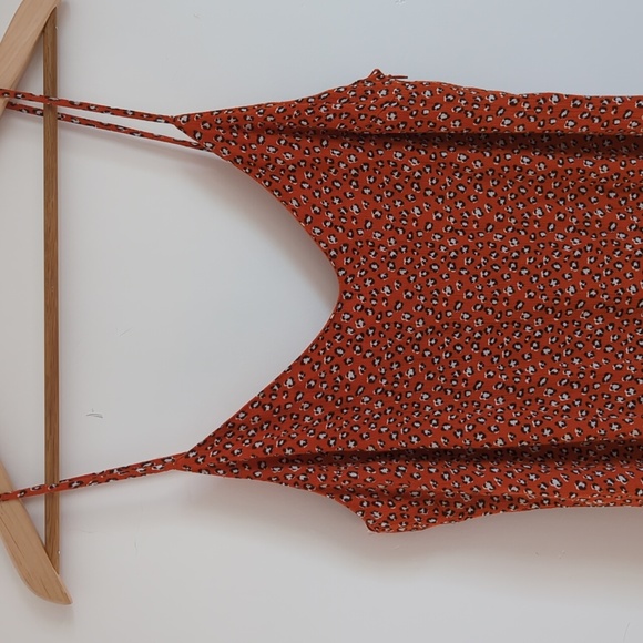 FINAL SALE 🆕🌿LEOPARD PRINT DRESS🌿 - Picture 3 of 9